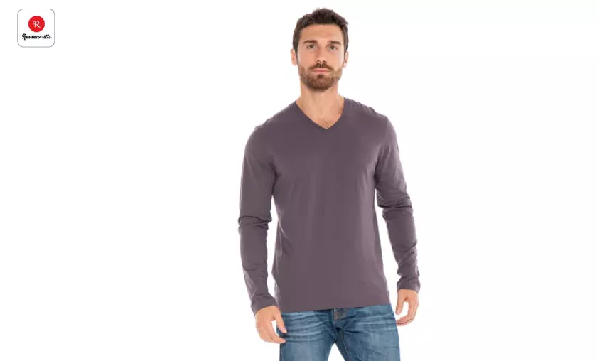 Faded-purple Long-sleeve T-shirt and Navy Jeans