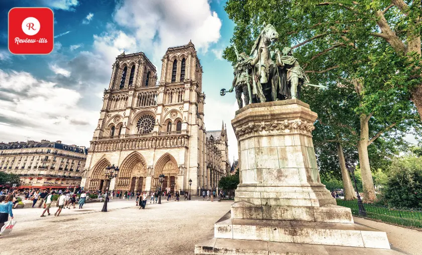 Notre Dame Cathedral - Review-Itis